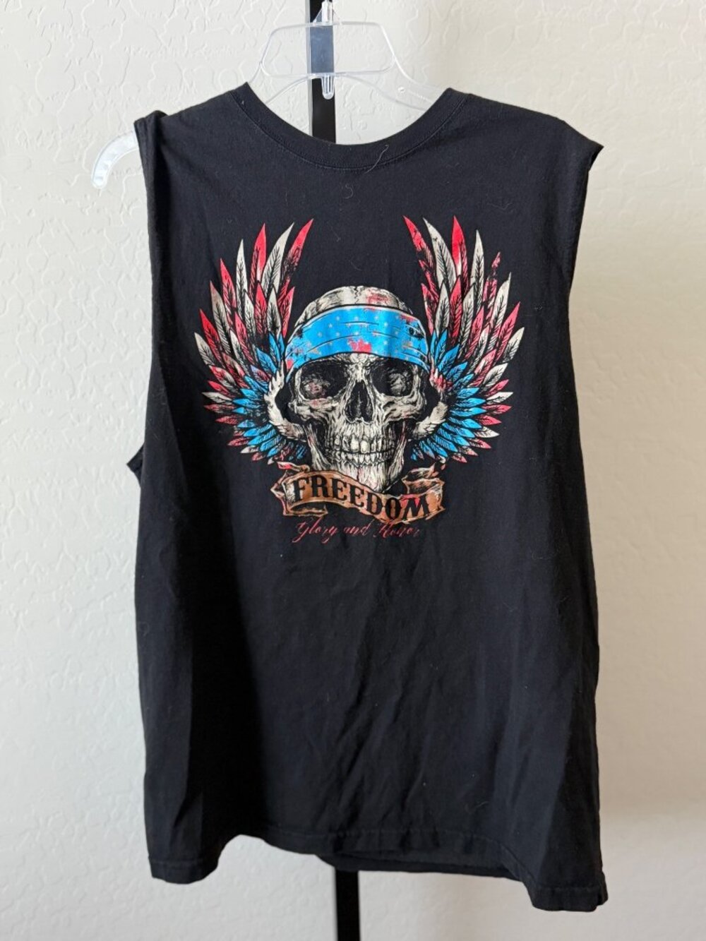 Celebrate Patriotic Winged Skull Graphic Sleeveless T-Shirt Tank Top Size L 12-1